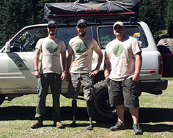 Team Overland’s recent adventure consisted of helping a Vetto the 7,500’ summit of Dutchman’s Peak in Oregon’s Siskiyou National Forest