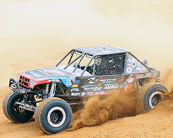 Fresh off of a win at Badlands Off-Road Park in Attica, Indiana, Derek West and the Jimmy’s 4x4 race team had high hopes for the 2015 4 Wheel Parts Glen Helen Grand Prix