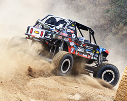 With just a few minutes to spare the Jimmy’s 4x4 team had the Nitto Tire/ NorthStar Battery car fixed and Derek West able to get on track and qualify fifth for the Glen Helen GP heat race